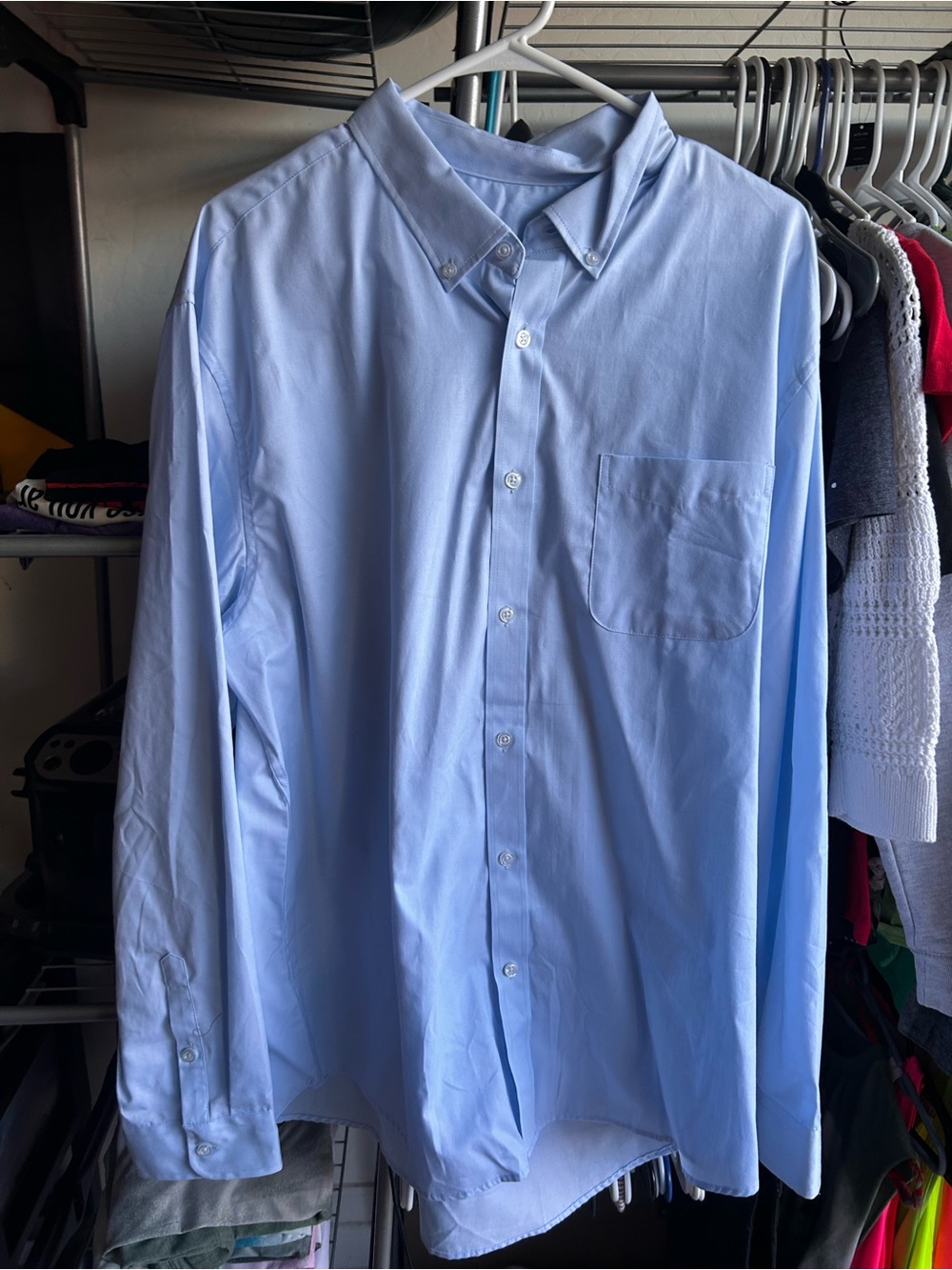 Men's Light Blue Button-Down Casual Shirt with Chest Pocket